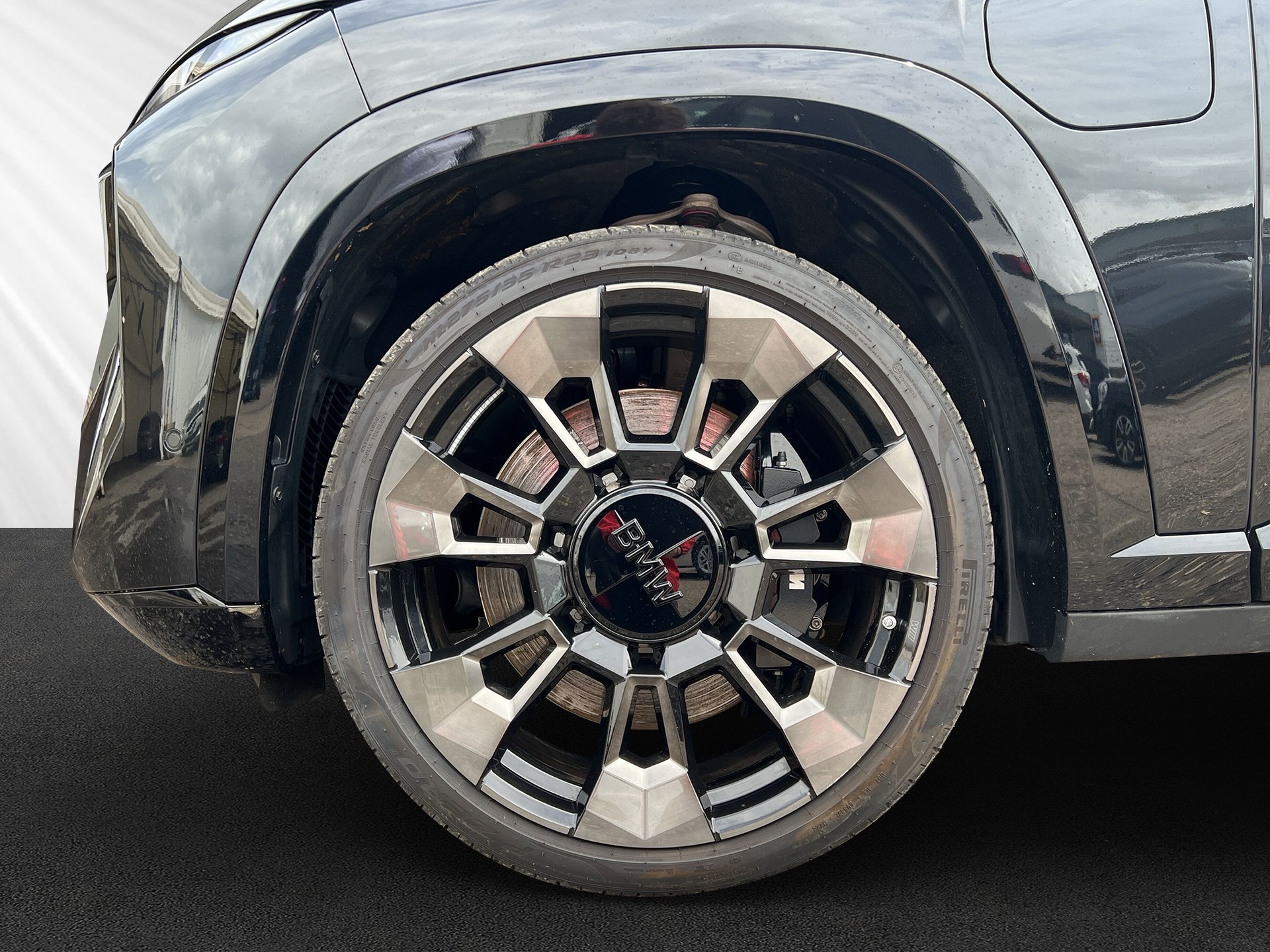BMW XM xDrive 50e PHEV Steptronic-image-8