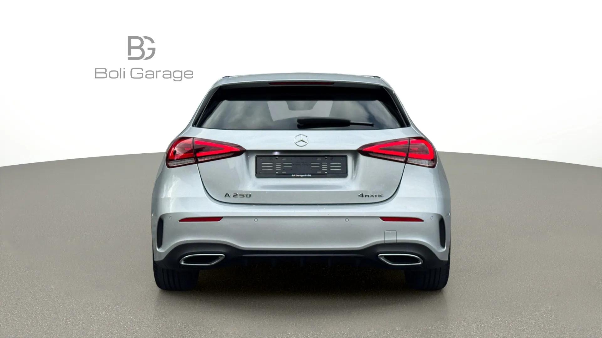 MERCEDES-BENZ A 250 4Matic AMG Line 4Matic 7G-DCT-image-4