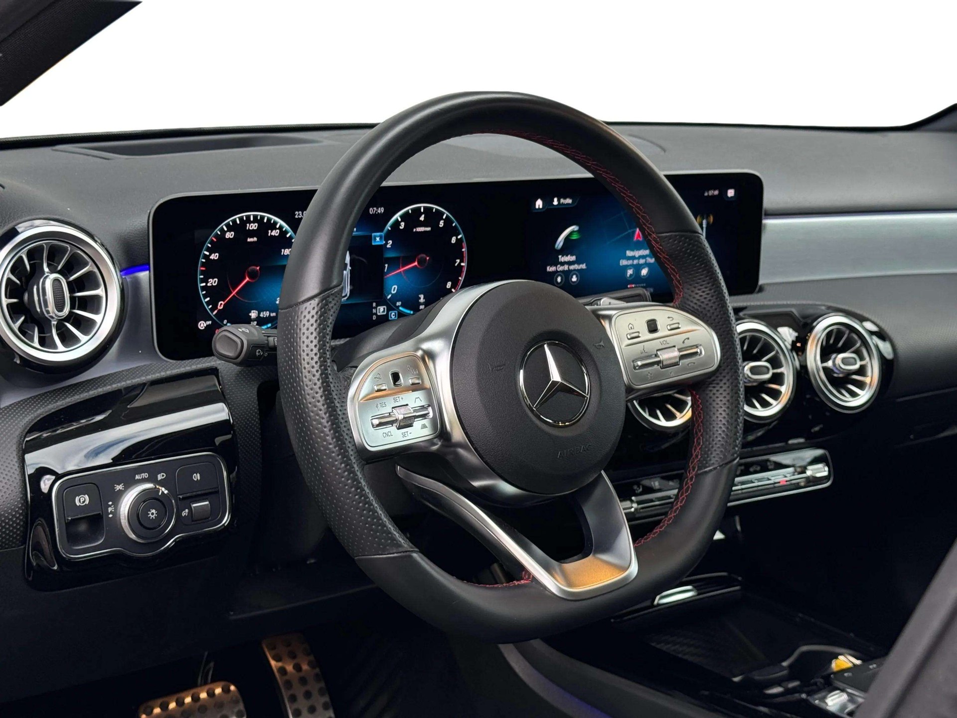 MERCEDES-BENZ A 250 4Matic AMG Line 4Matic 7G-DCT-image-9