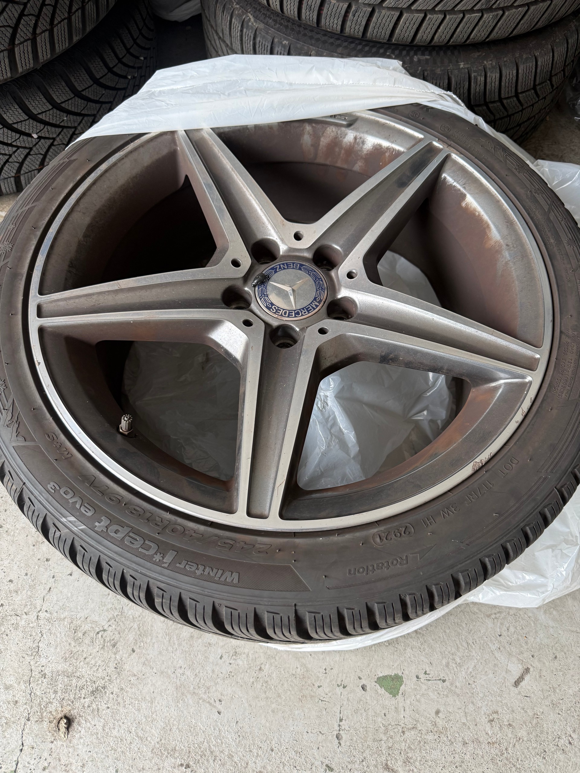 MERCEDES-BENZ C 250 BlueTEC AMG Line 4Matic 7G-Tronic-image-11