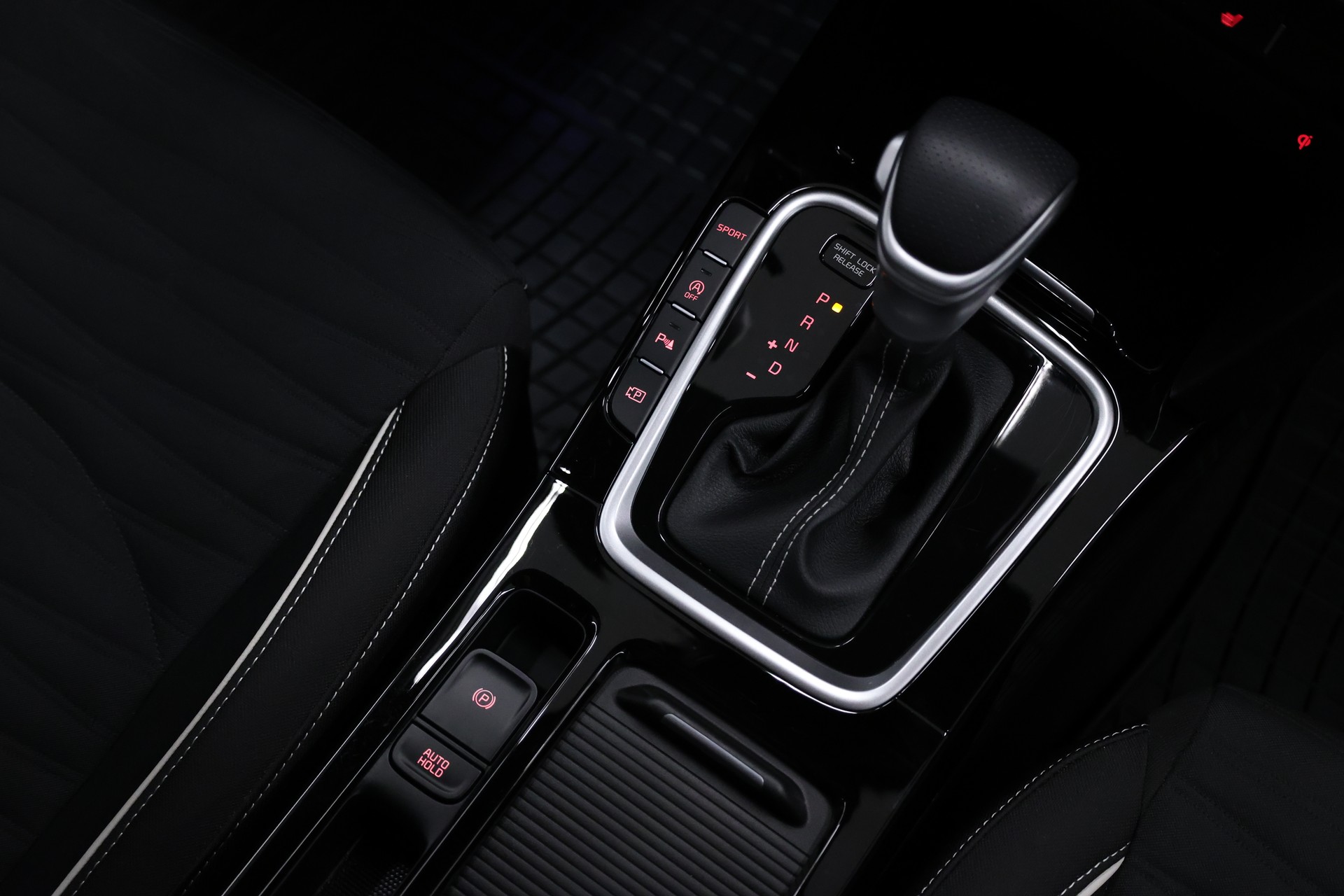 KIA Ceed SW 1.5 T-GDi MHEV GT-Line-image-20