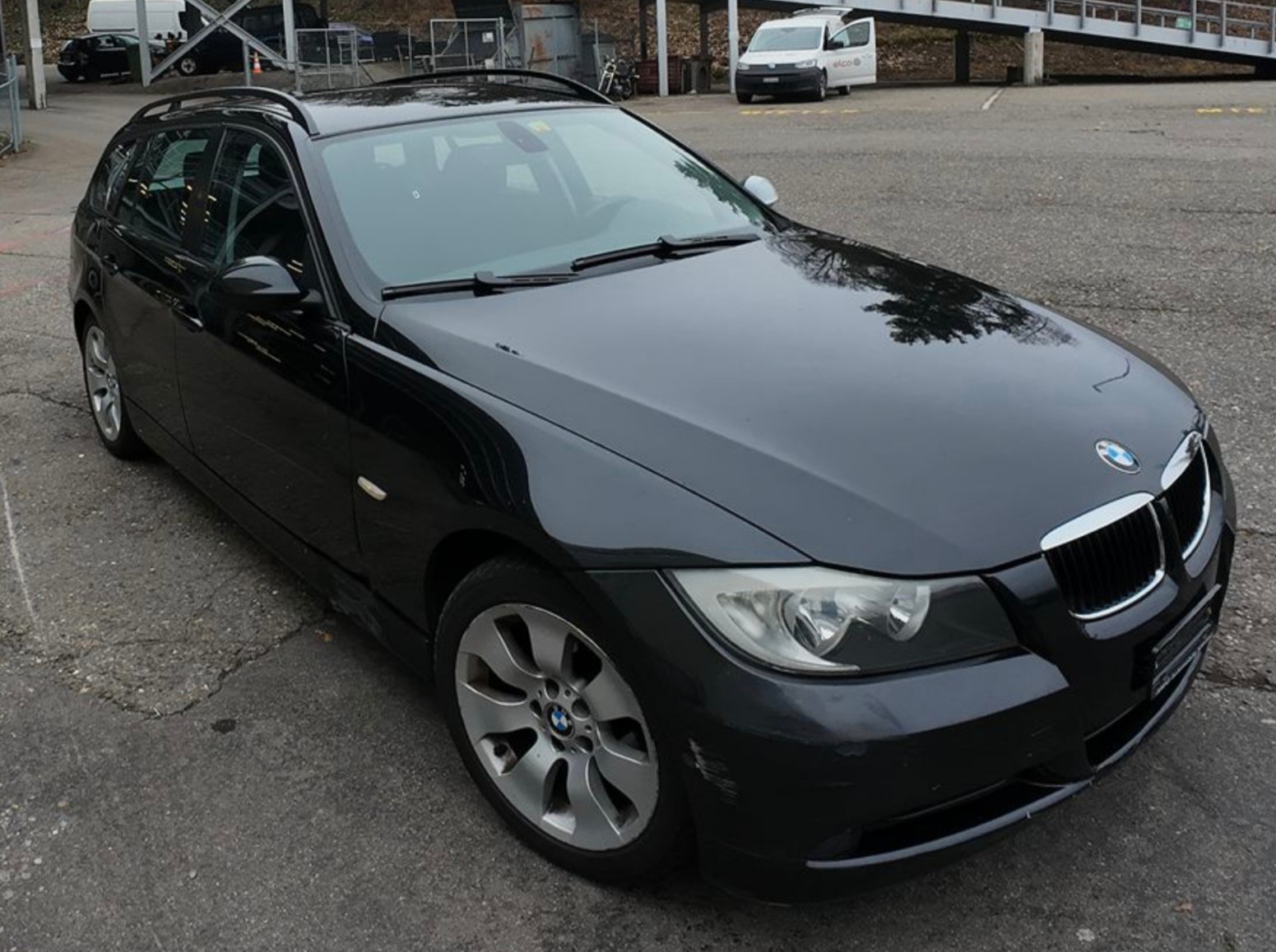 BMW 318i Touring Steptronic-image-1
