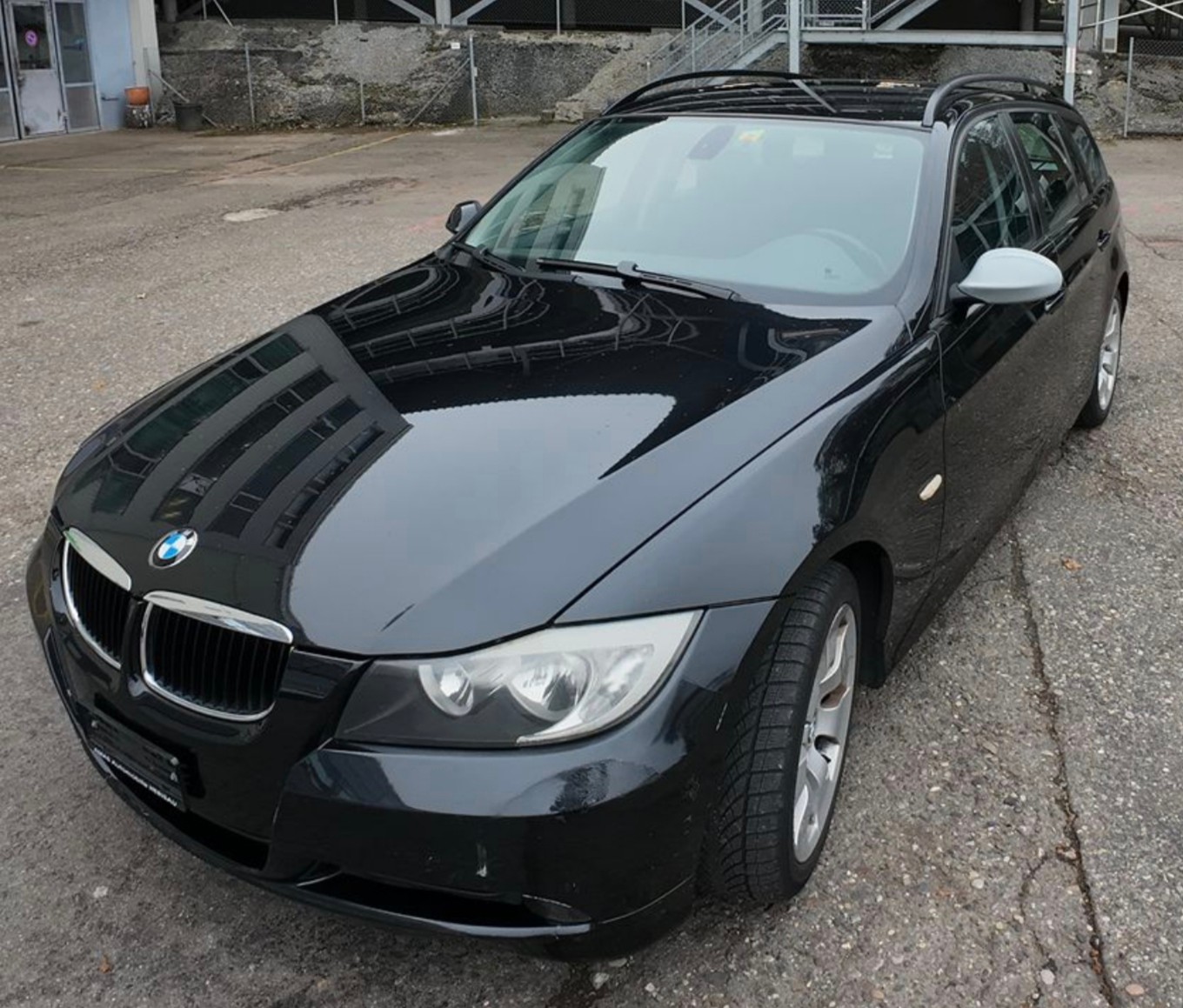 BMW 318i Touring Steptronic-image-2