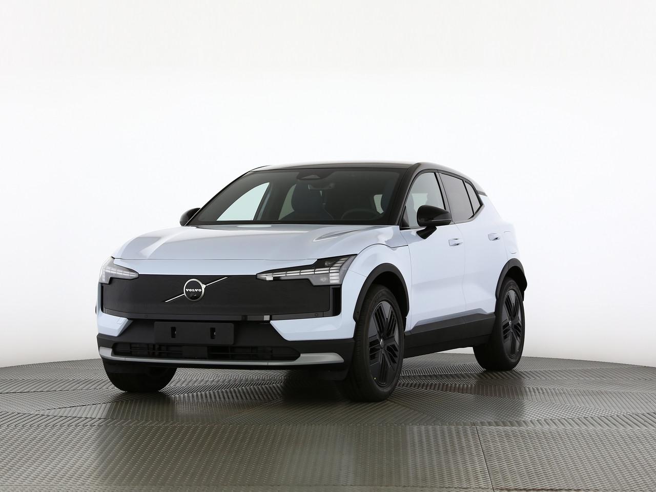 VOLVO EX30 CC P8 Ultra AWD