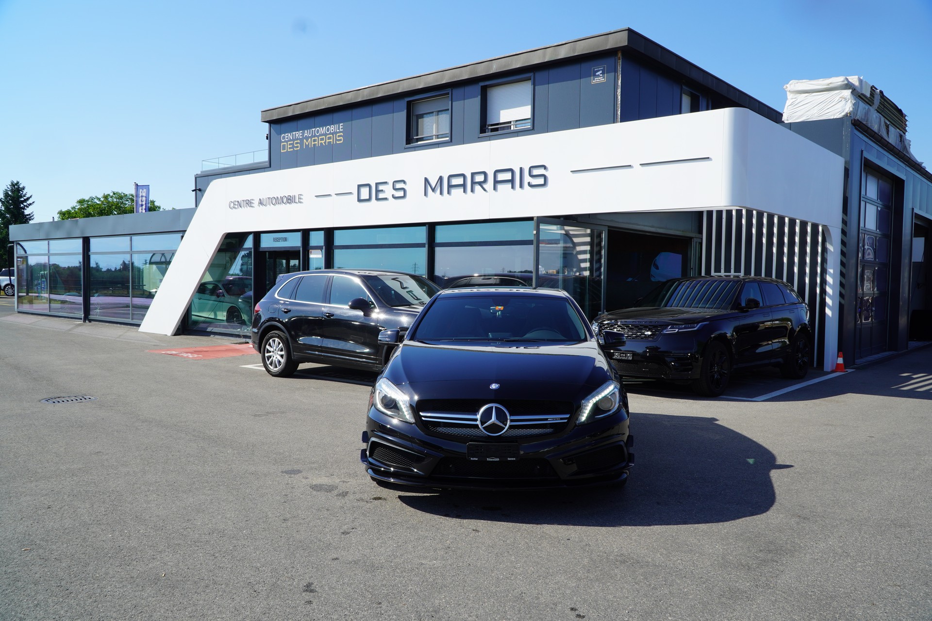 MERCEDES-BENZ A 45 AMG 4Matic Speedshift 7G-DCT-showroom-element-1