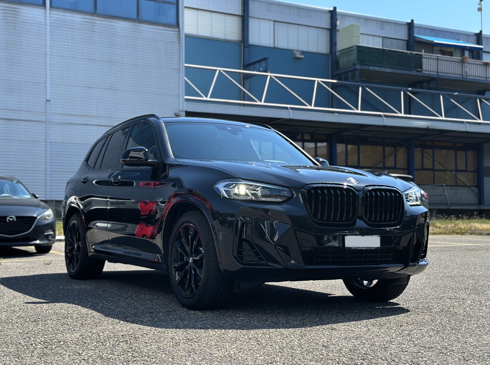 BMW X3 xDrive 30e M Sport-showroom-element-2