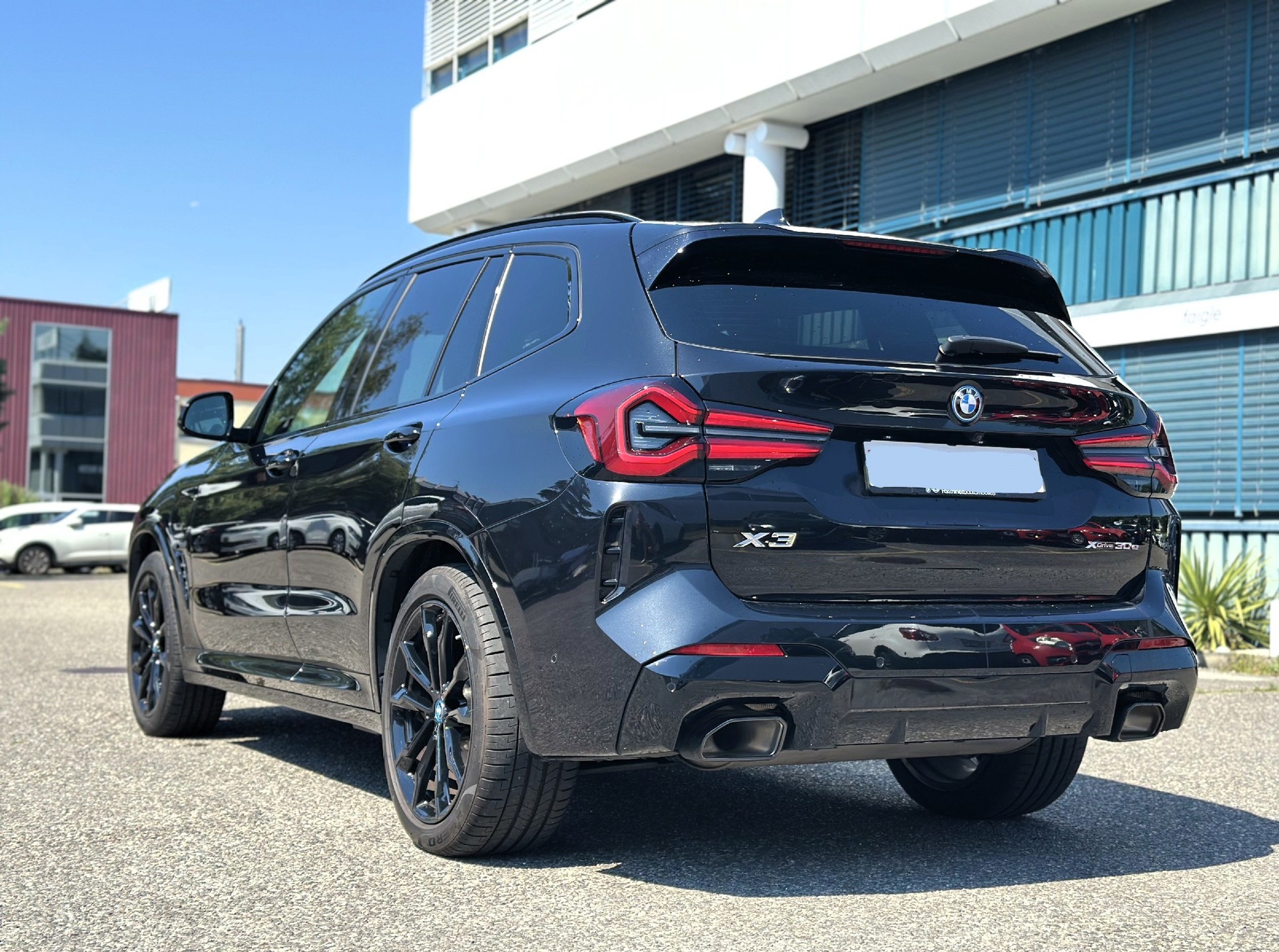 BMW X3 xDrive 30e M Sport-showroom-element-3