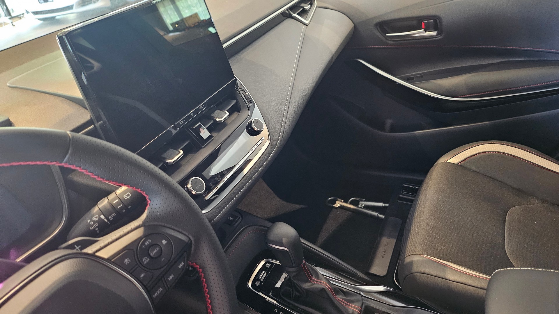 TOYOTA Corolla Touring Sports 2.0 HSD GR Sport e-CVT🔥🔥🔥-image-26