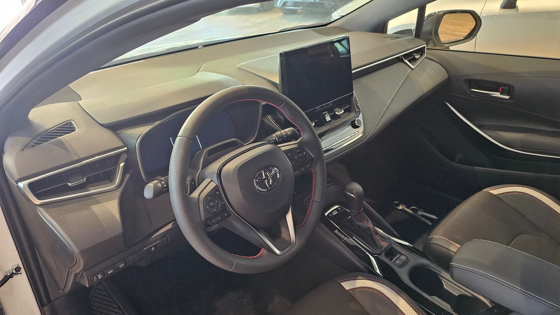 TOYOTA Corolla Touring Sports 2.0 HSD GR Sport e-CVT🔥🔥🔥-image-25