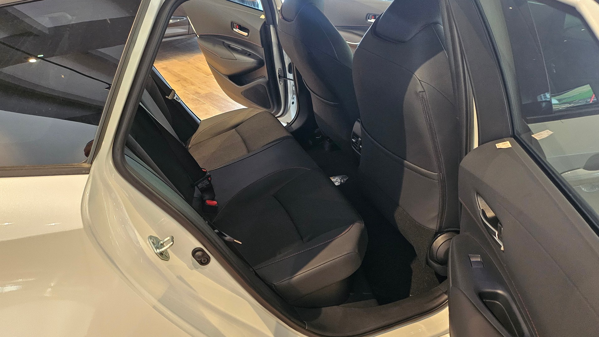 TOYOTA Corolla Touring Sports 2.0 HSD GR Sport e-CVT🔥🔥🔥-image-20