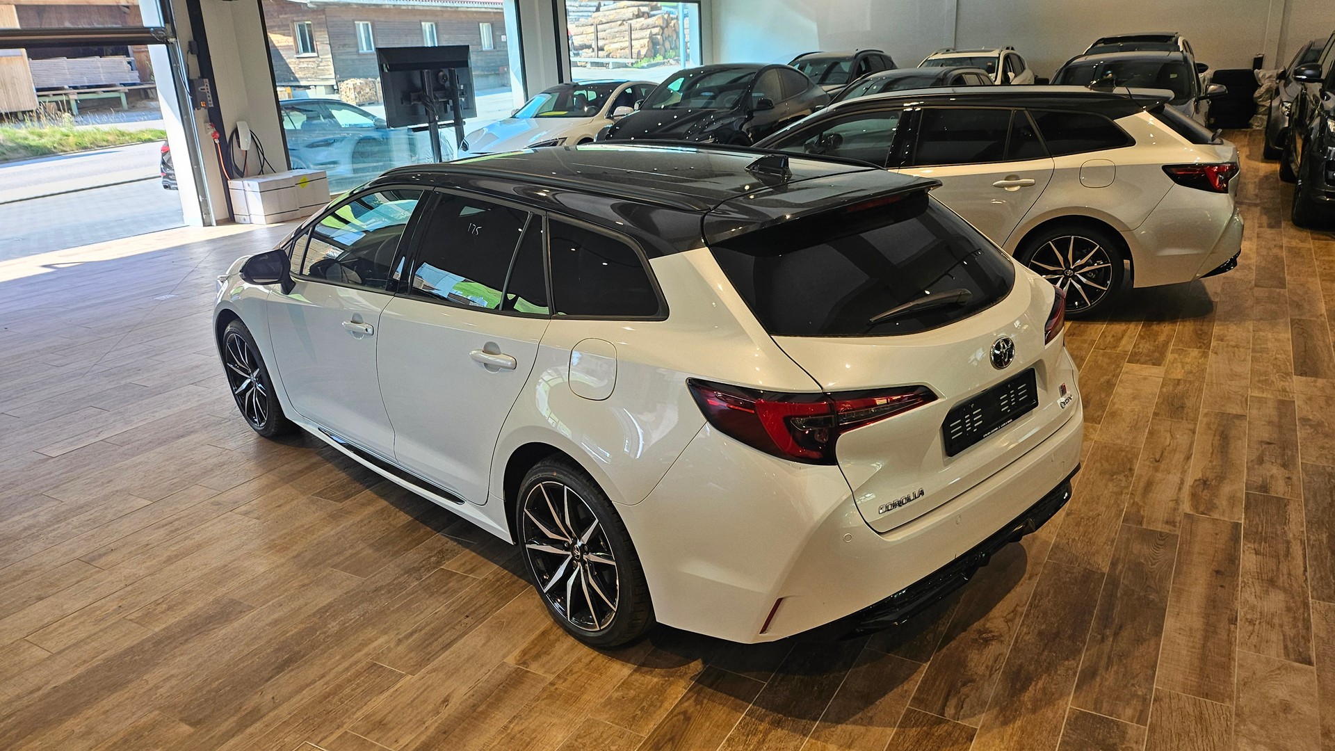 TOYOTA Corolla Touring Sports 2.0 HSD GR Sport e-CVT🔥🔥🔥-image-13