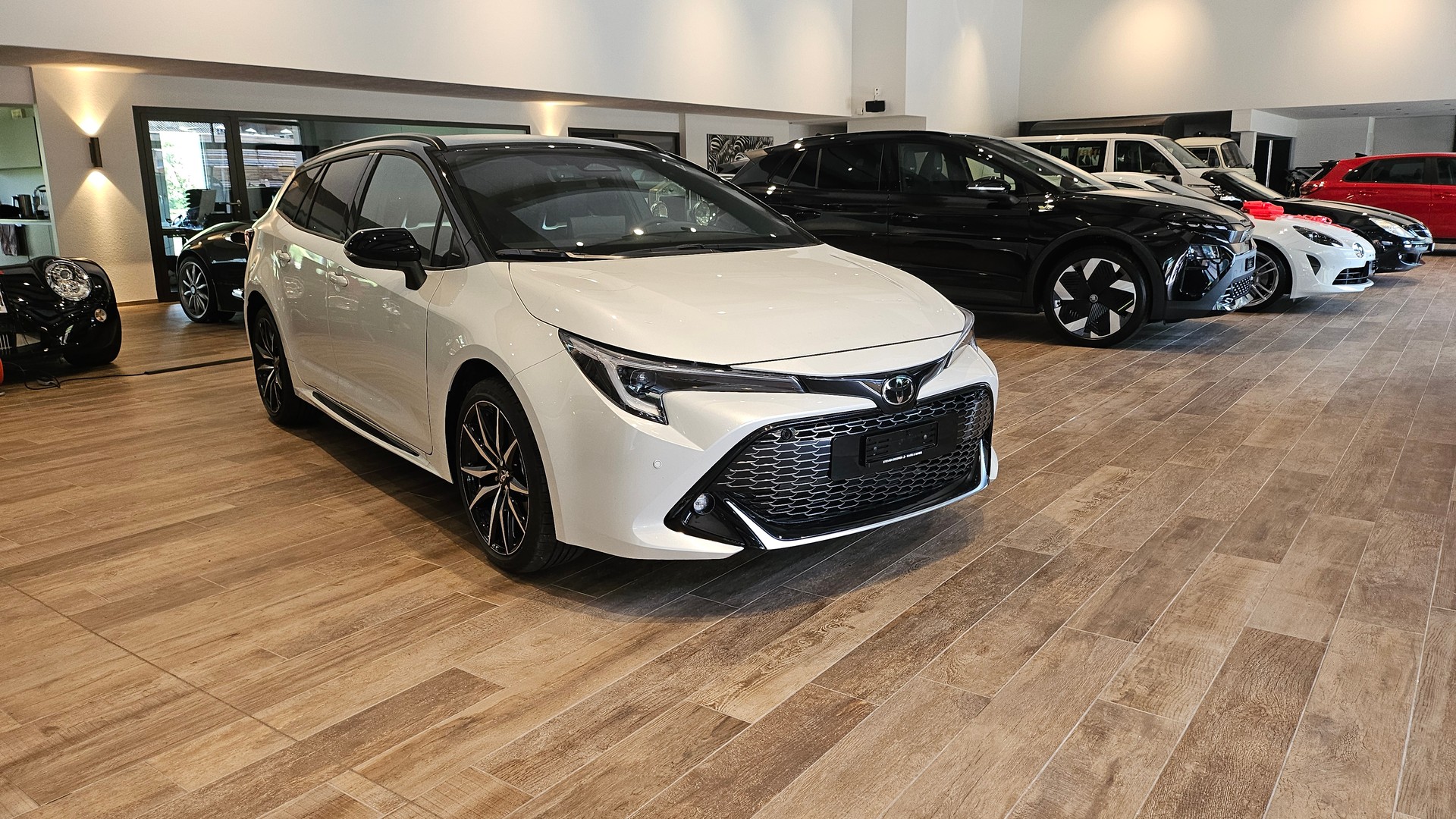 TOYOTA Corolla Touring Sports 2.0 HSD GR Sport e-CVT🔥🔥🔥-image-4