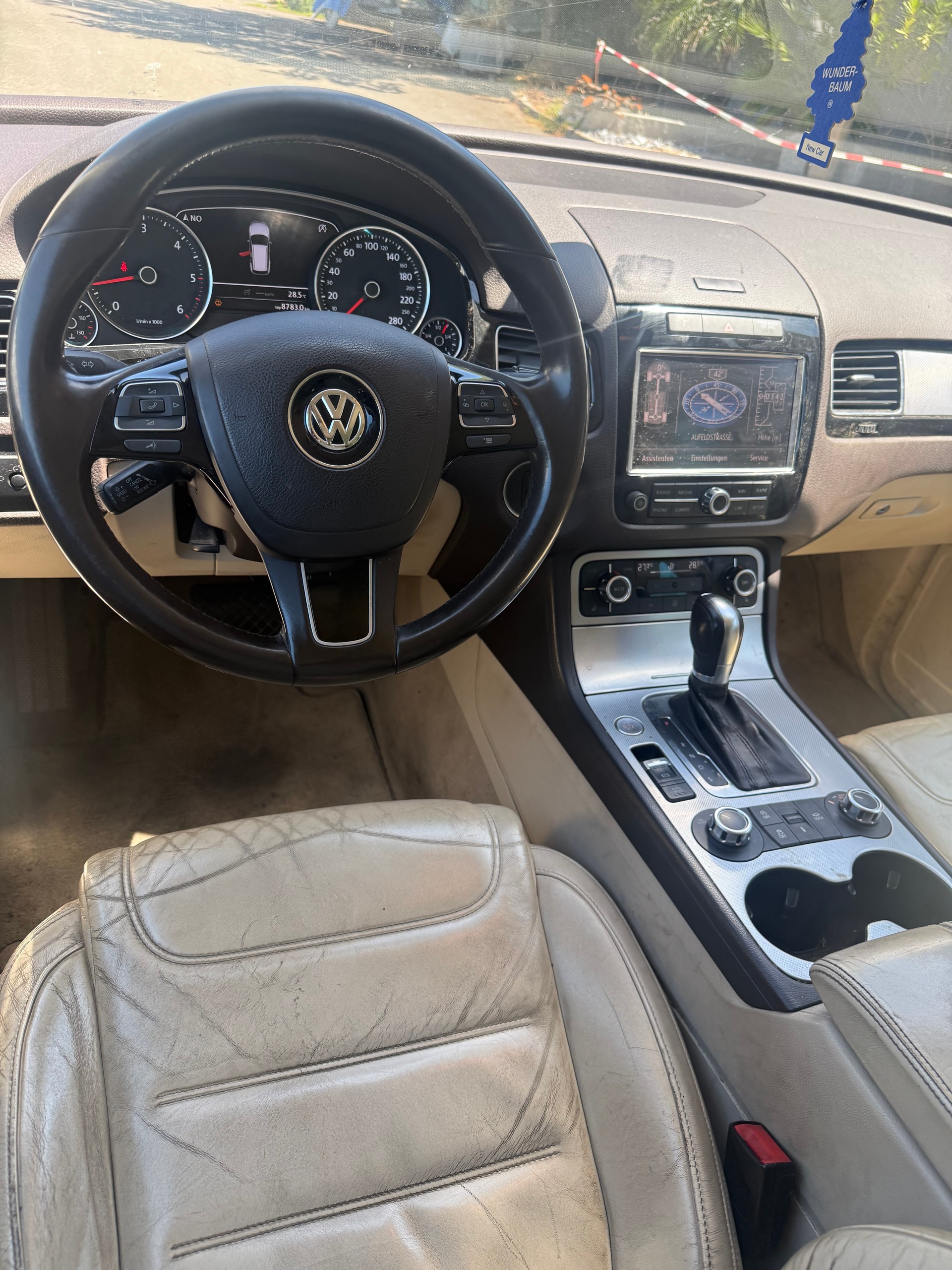 VW Touareg 3.0 TDI BlueMotion Technology Tiptronic-image-5