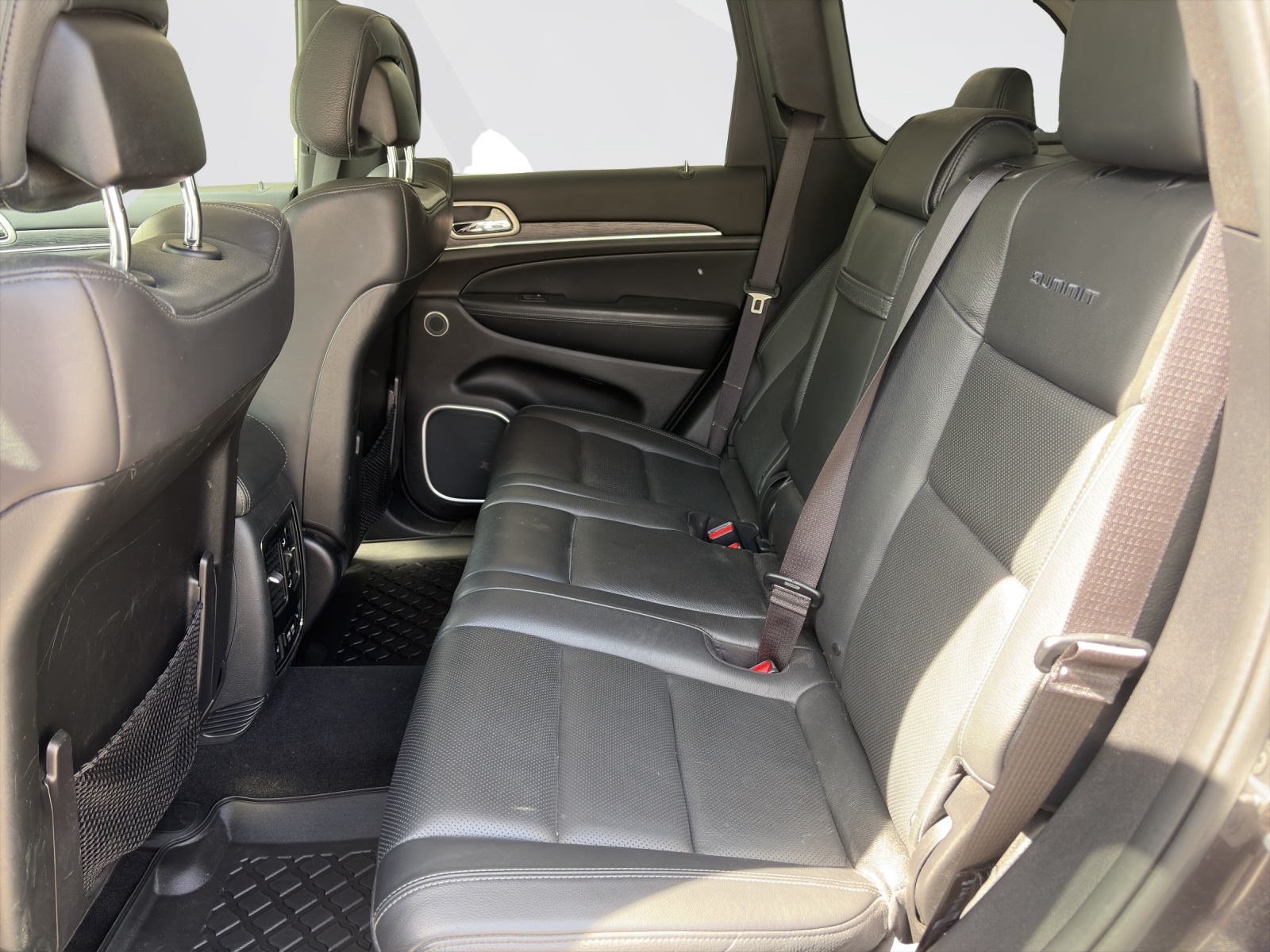 JEEP Grand Cherokee 3.0 CRD 250 Summit-image-18