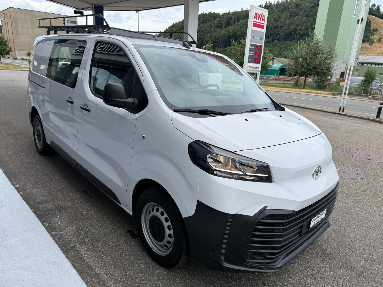 TOYOTA Proace 2.0D Panel Van Medium Active-image-20