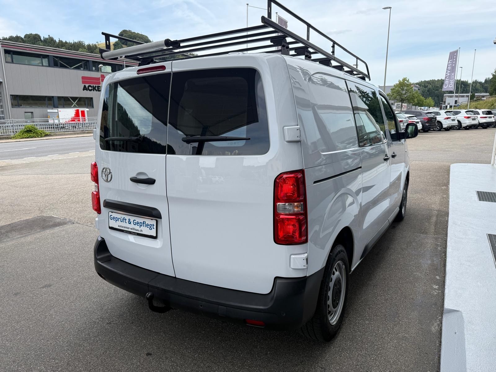 TOYOTA Proace 2.0D Panel Van Medium Active-image-7