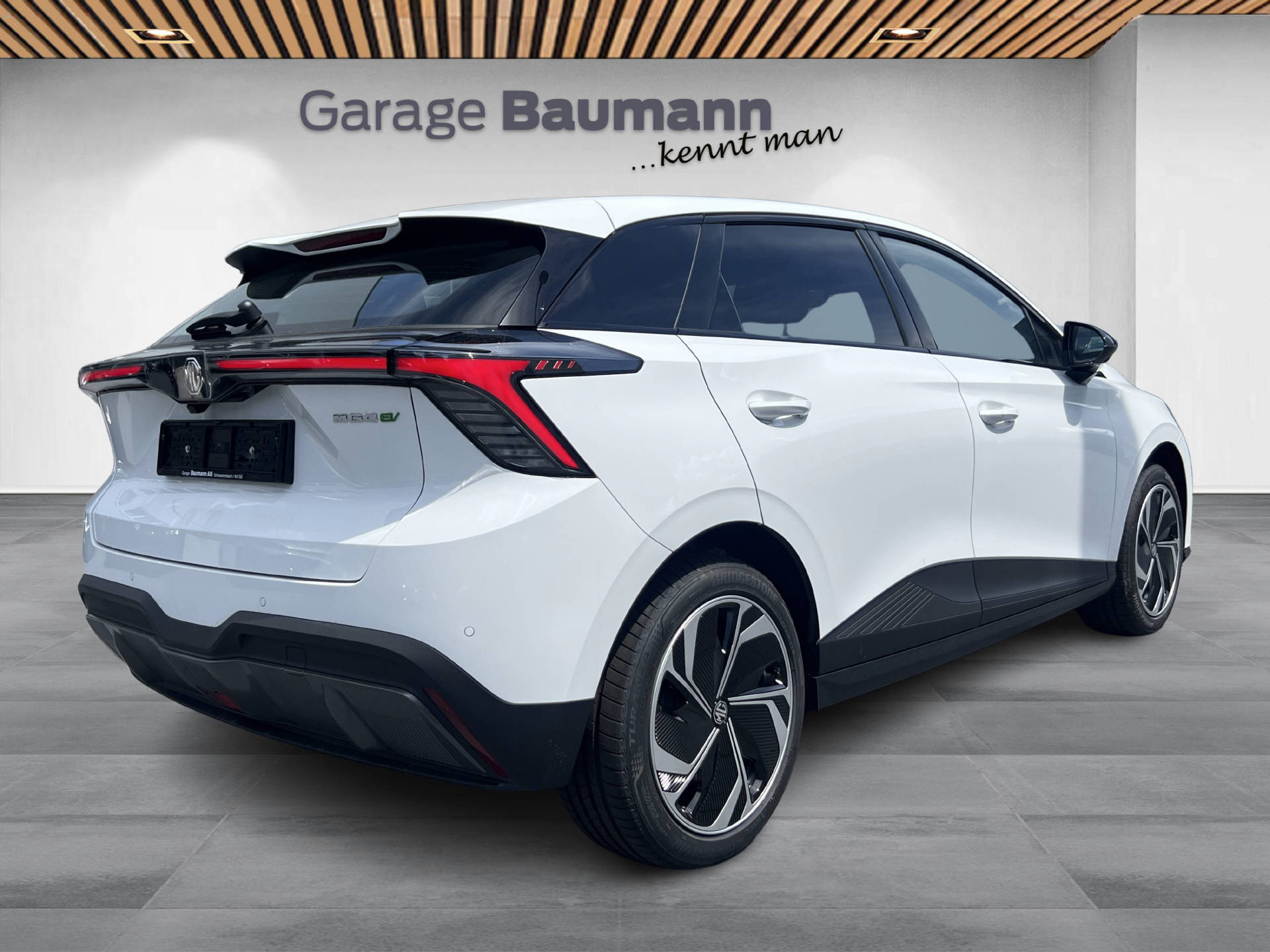 MG 4 77kWh Premium-showroom-element-2