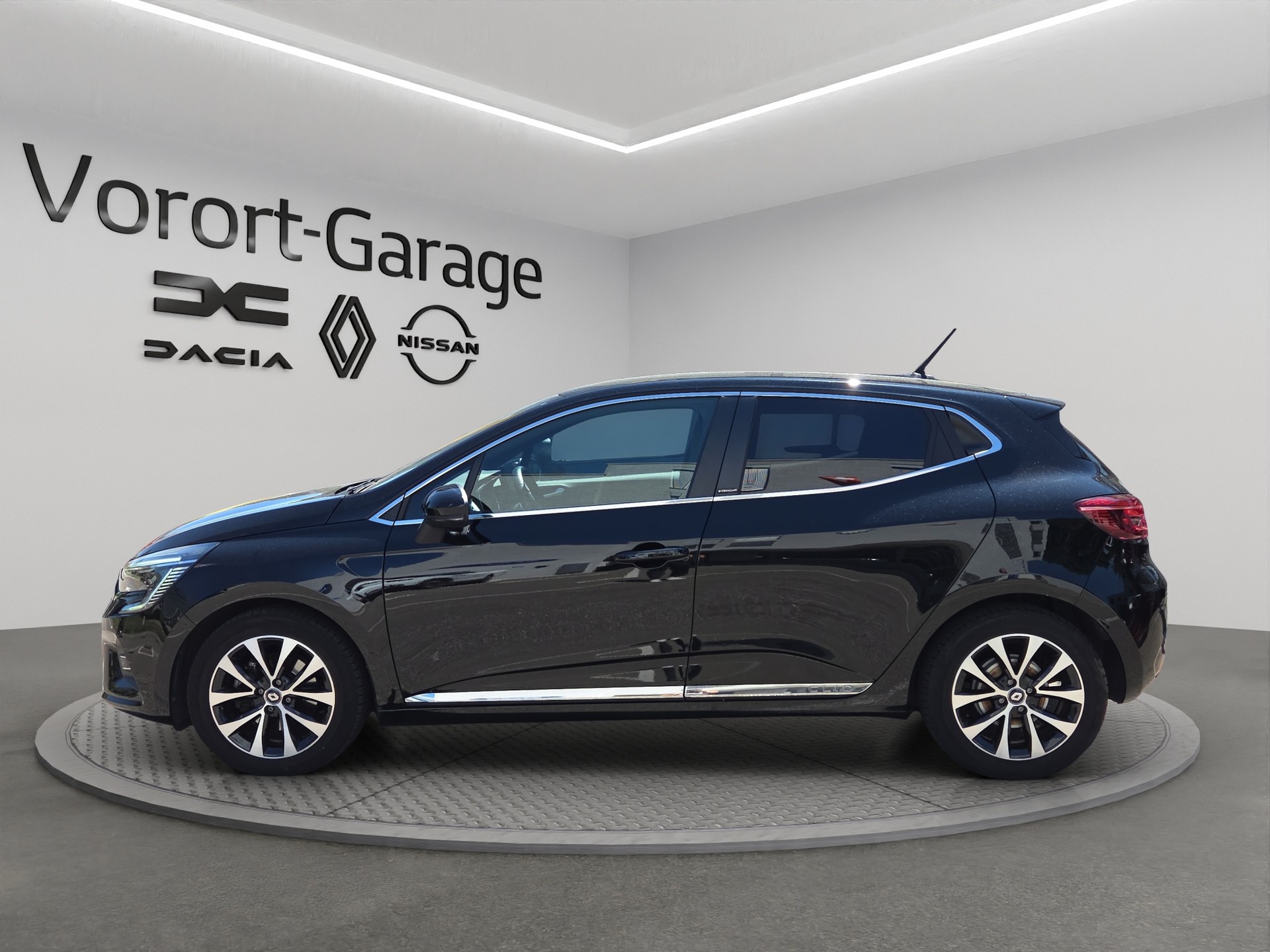 RENAULT Clio 1.6 E-Tech Zen-image-7