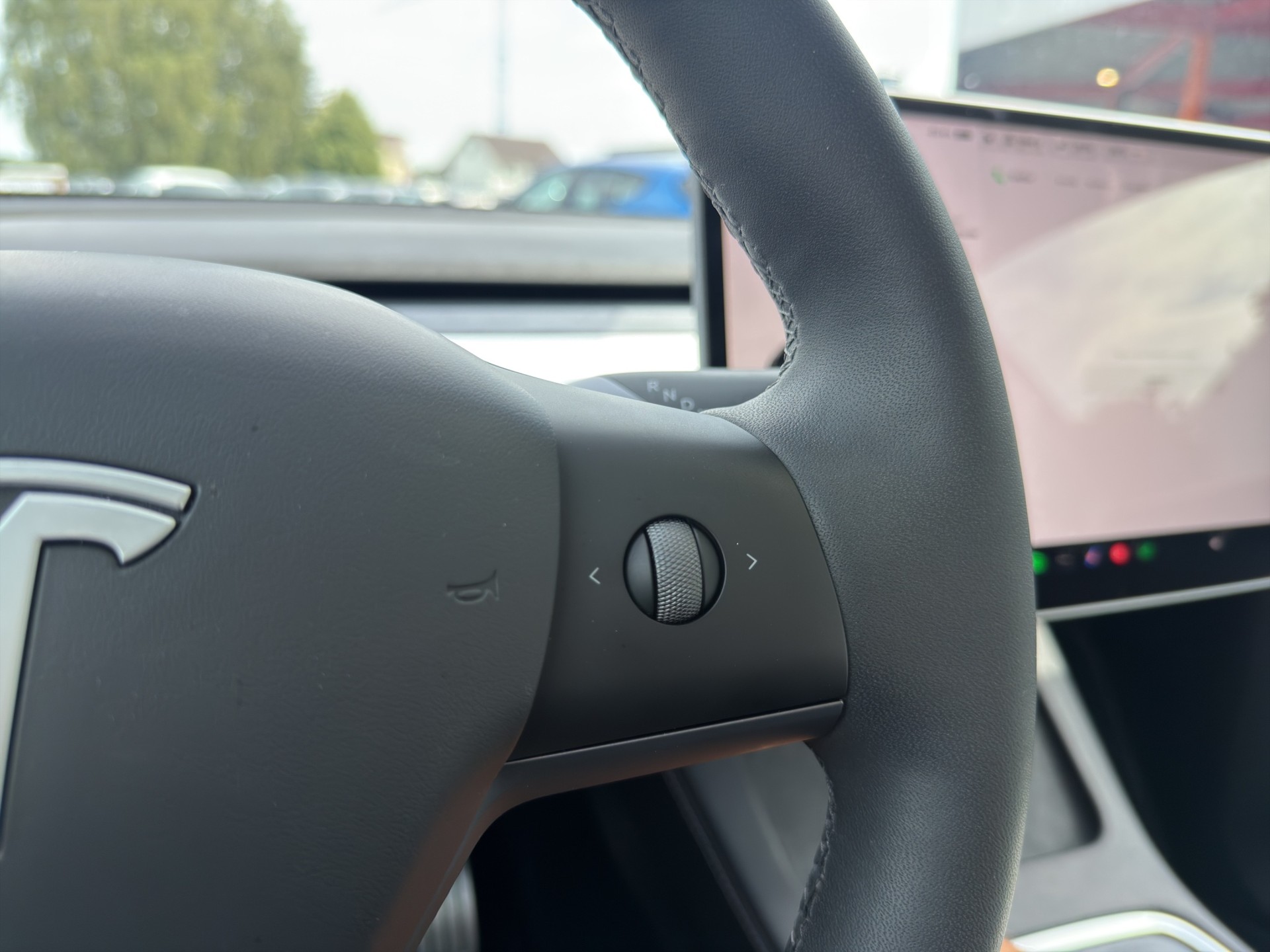 TESLA Model Y Performance D Premium White Interior SOC 95.5-image-35