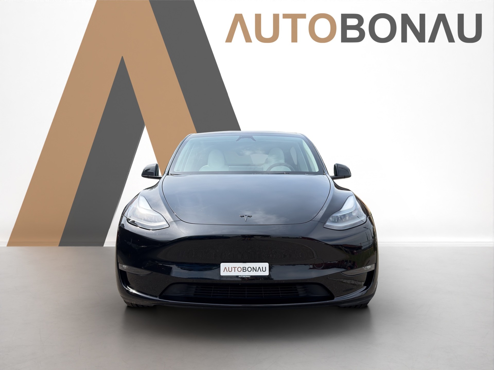 TESLA Model Y Performance D Premium White Interior SOC 95.5-image-8