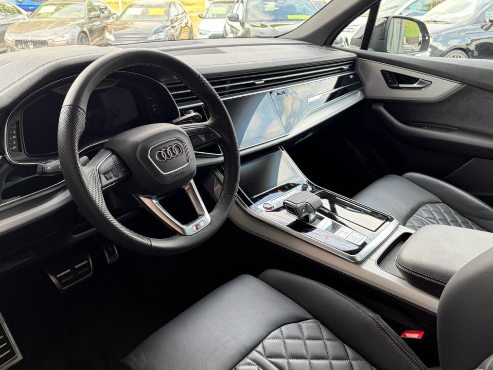 AUDI SQ7 TFSi quattro-showroom-element-3