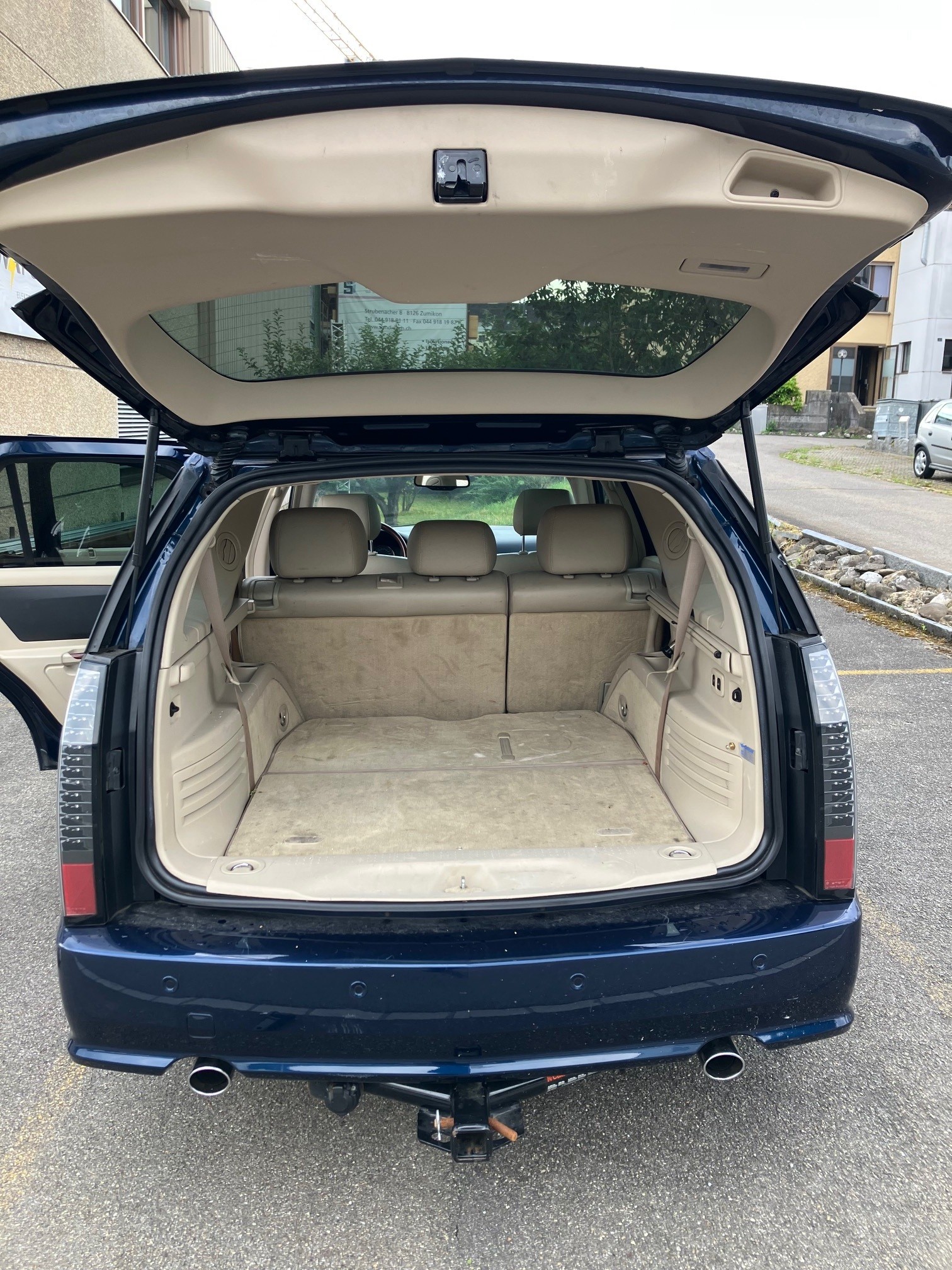 CADILLAC 4.6 V8 Sport Luxury 4WD-image-5