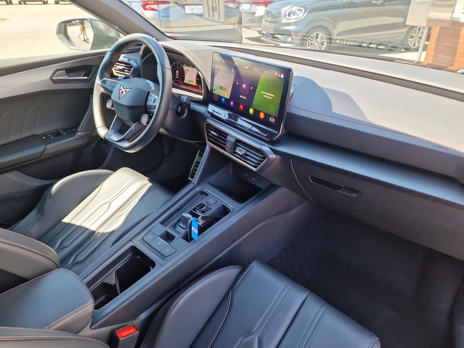 CUPRA LEON ST 2.0 TSI VZ CUP DSG 4Drive AHK-image-10