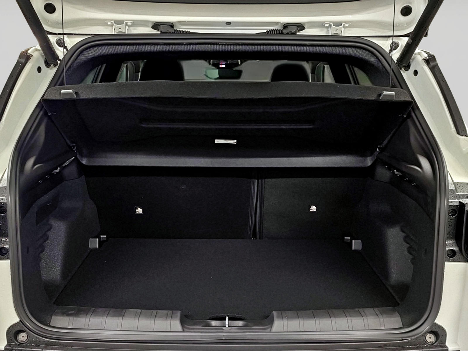 JEEP Avenger 1.2 Turbo MHEV Black Edition-image-4