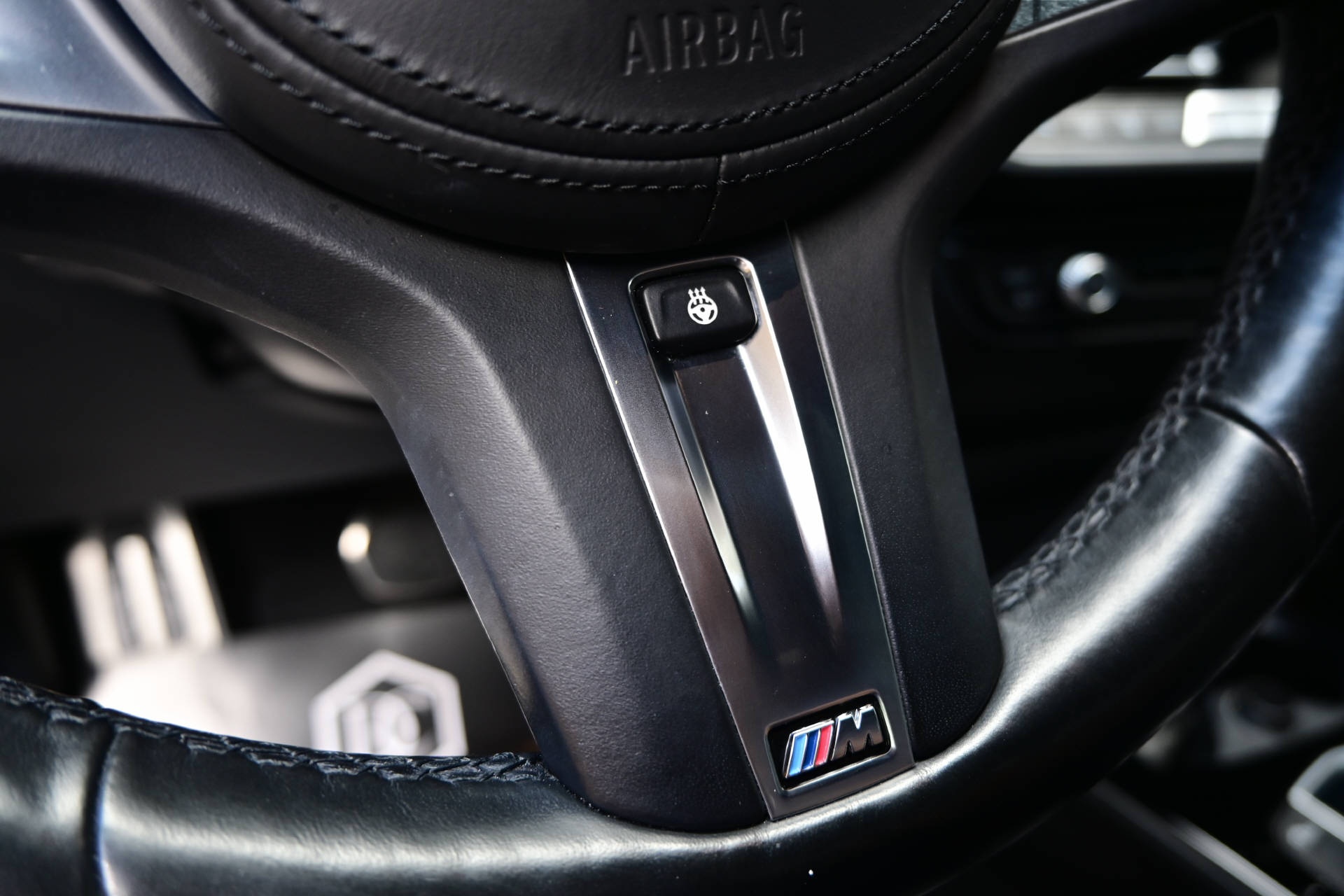 BMW M135i xDrive-image-14