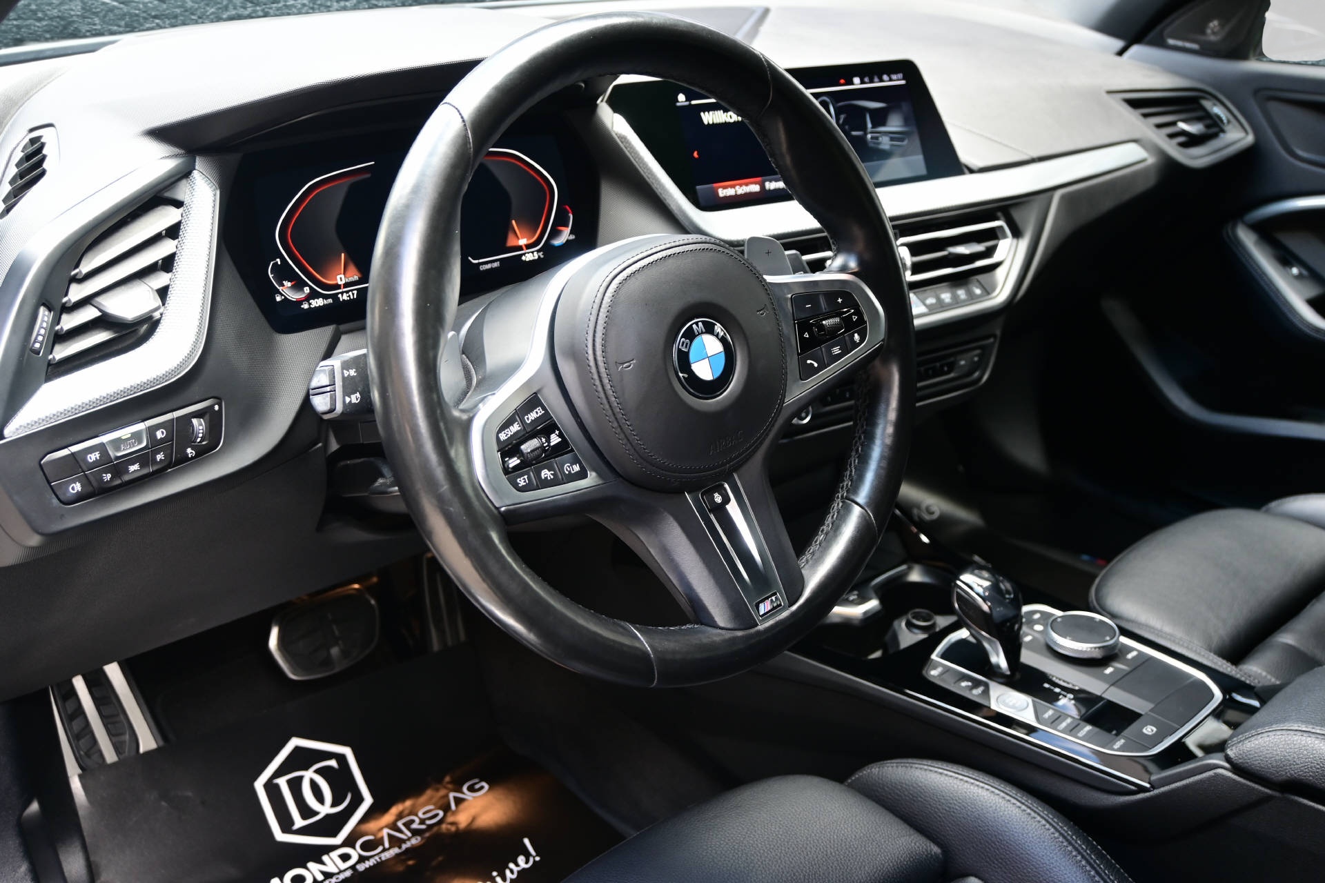 BMW M135i xDrive-image-8