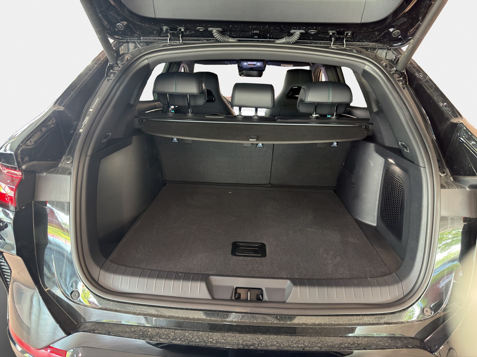 BYD Seal U DM-i Design AWD-image-11