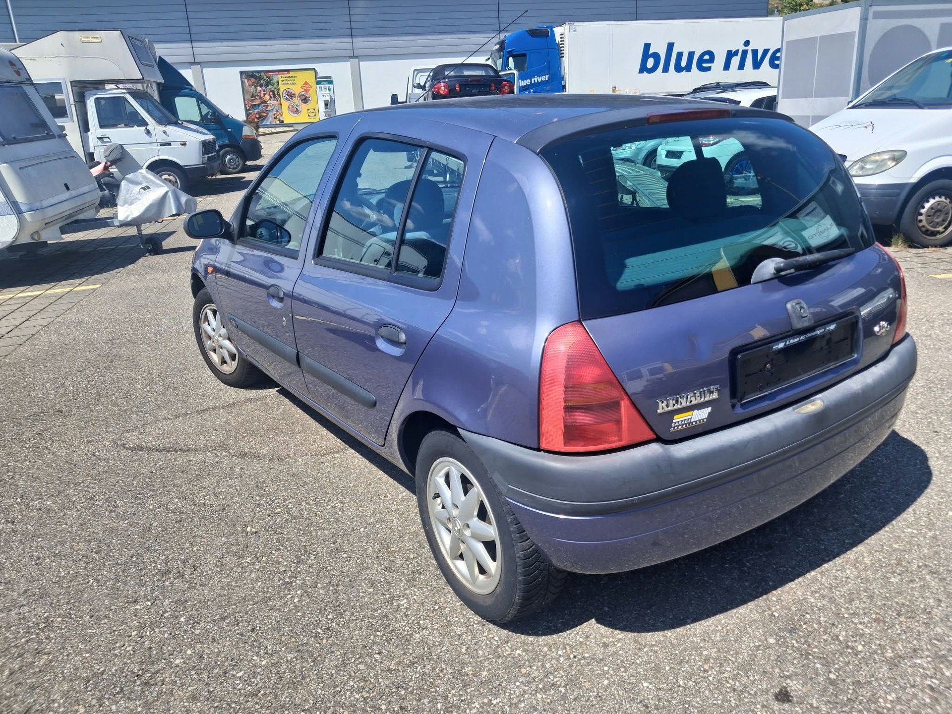 RENAULT Clio 1.6 RT Advantage-image-3