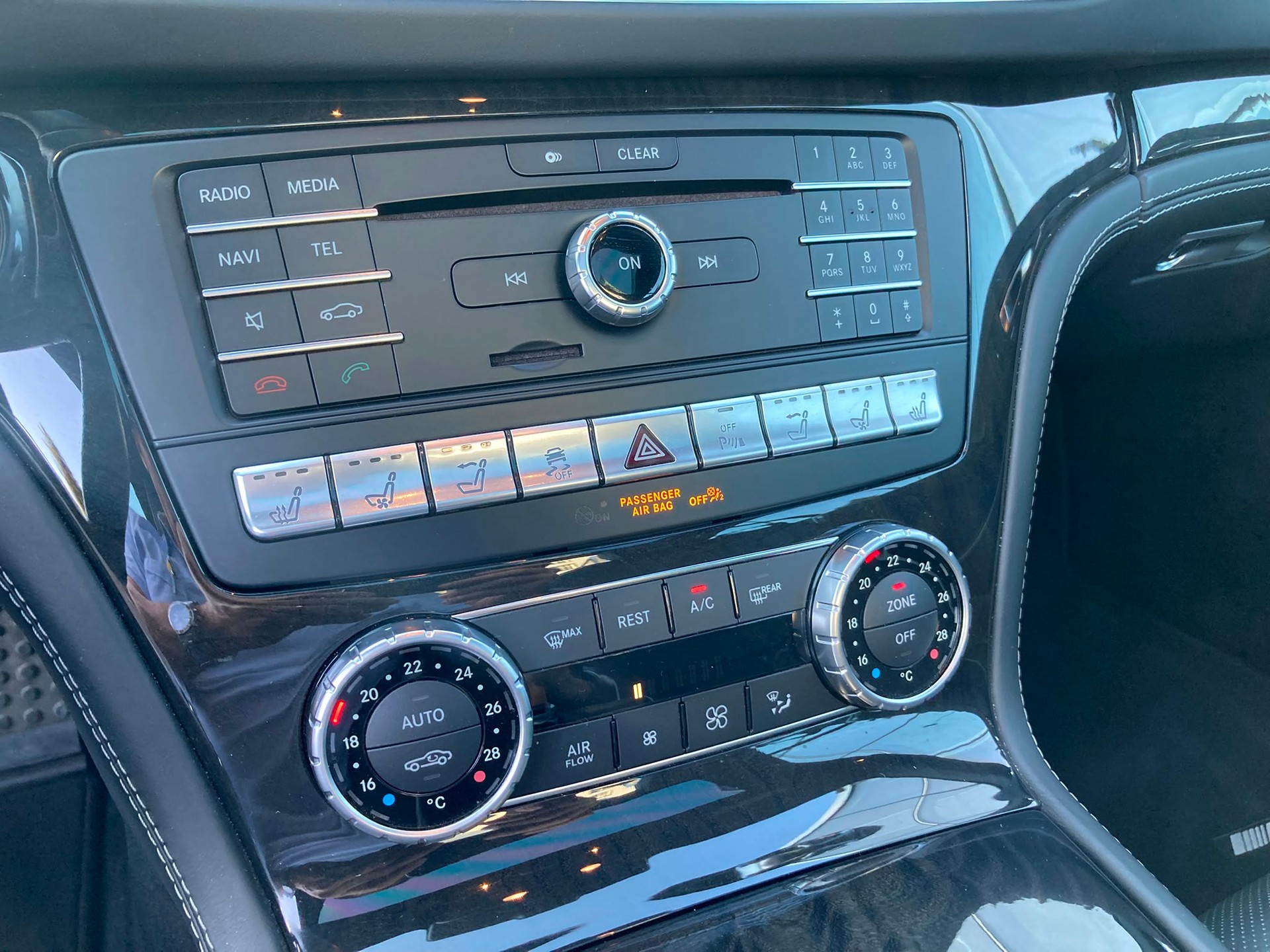 MERCEDES-BENZ SL 400 9G-Tronic-image-19