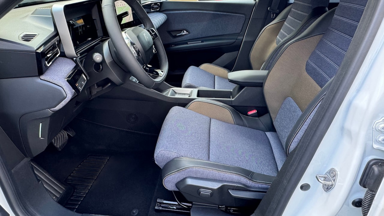 RENAULT R5 E-Tech Comfort Range 52 kWh Techno-image-13