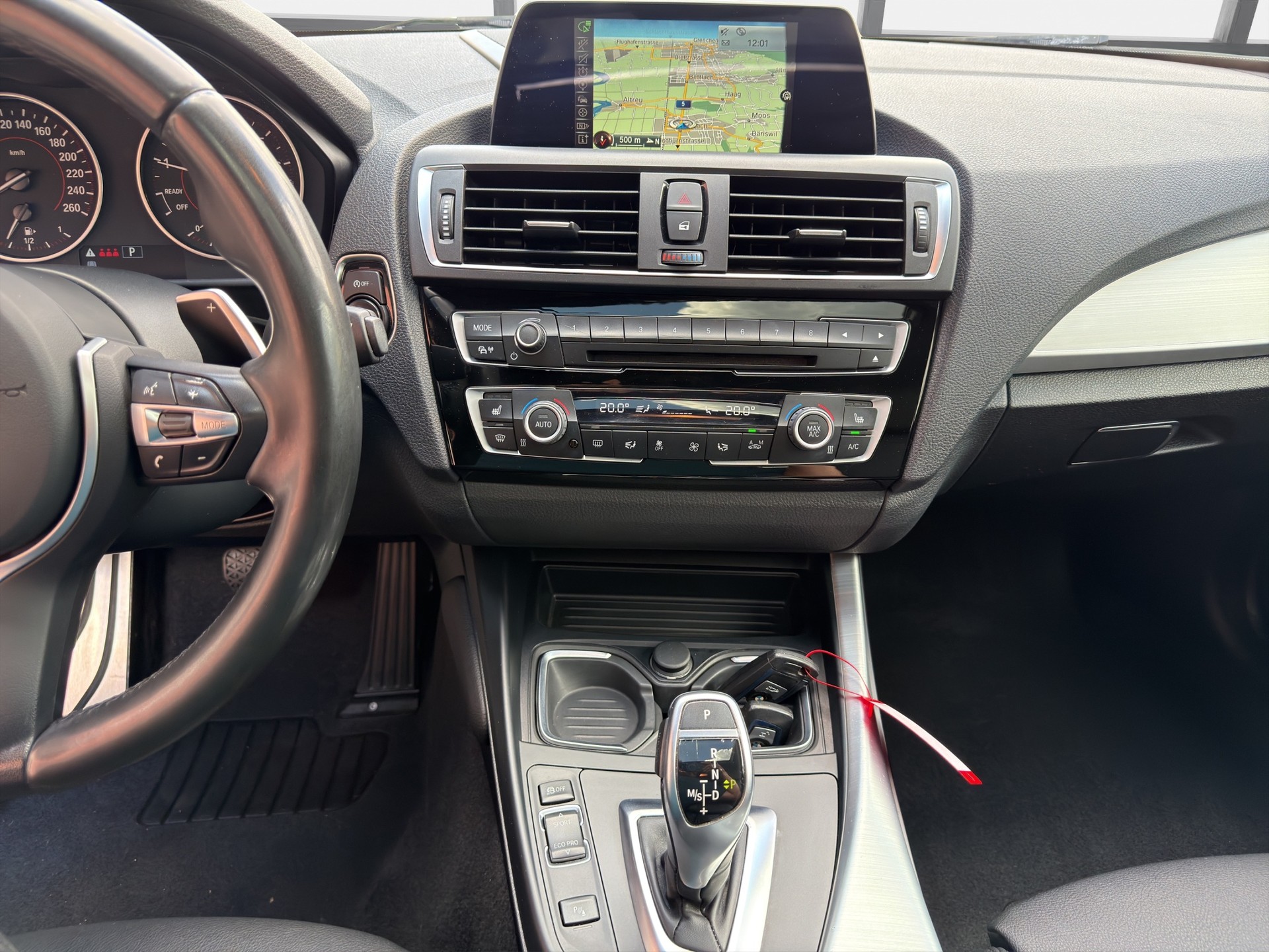 BMW M135i xDrive Steptronic-image-13