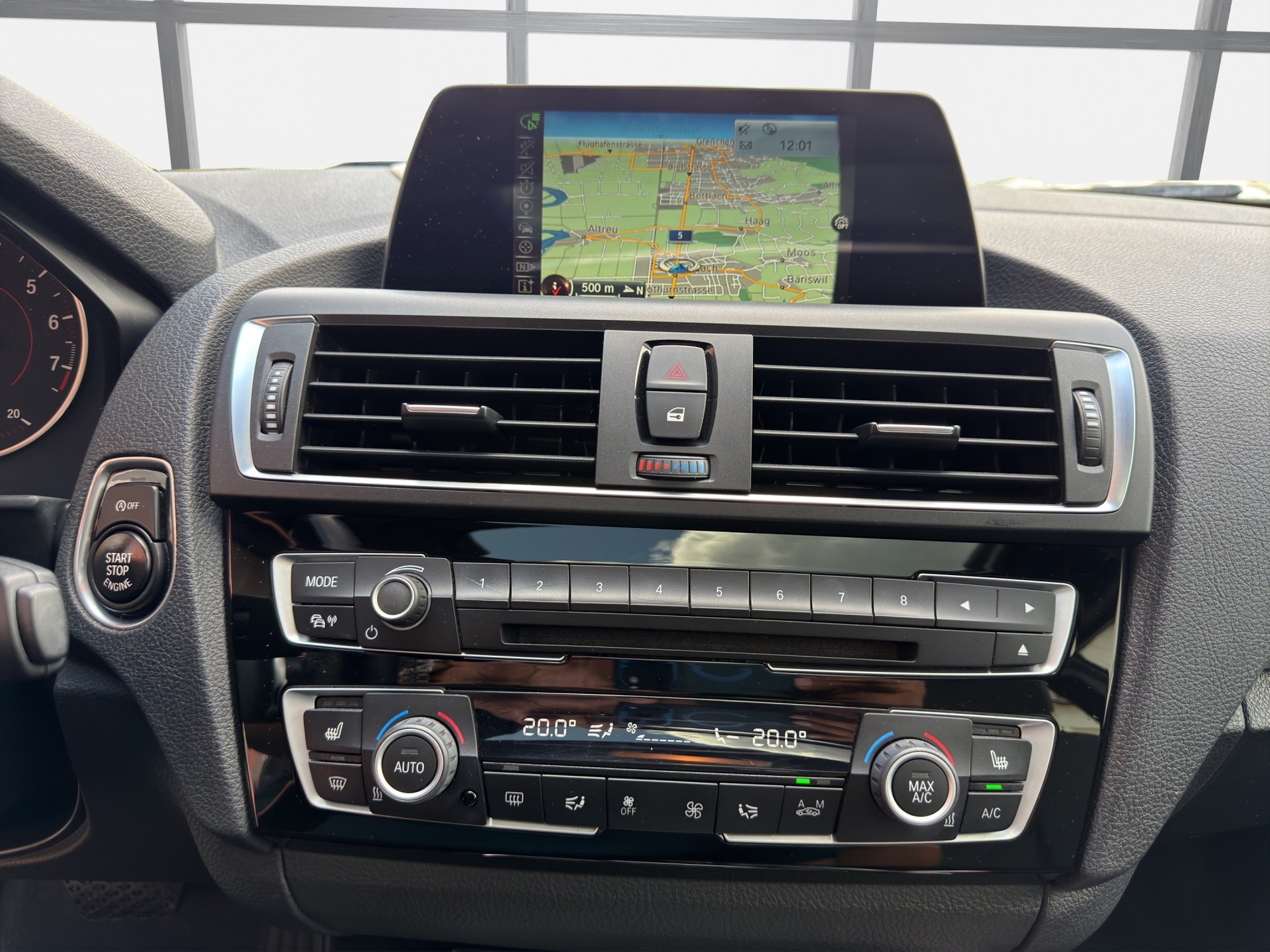BMW M135i xDrive Steptronic-image-14