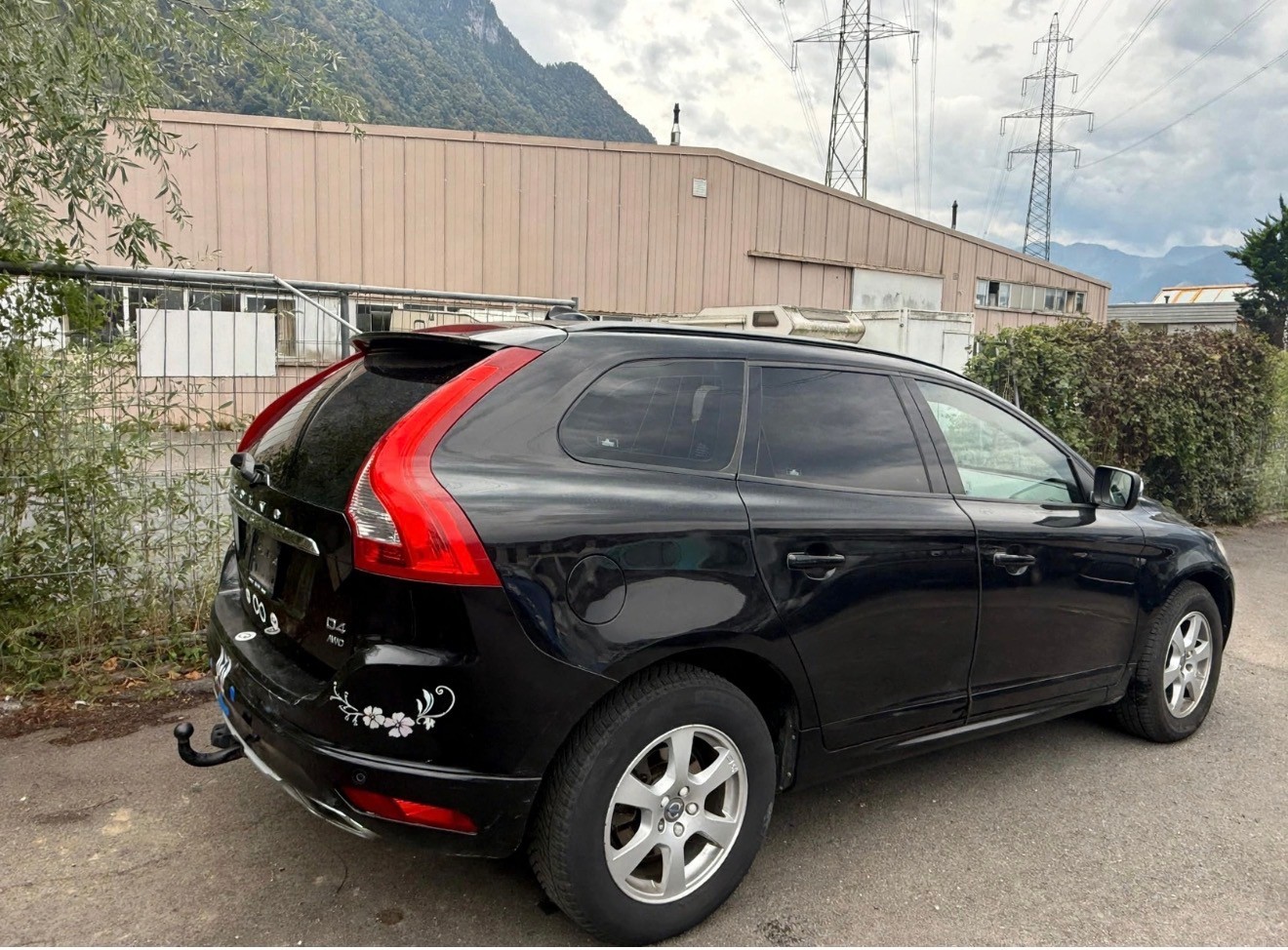 VOLVO XC60 D4 AWD Kinetic Geartronic-showroom-element-2
