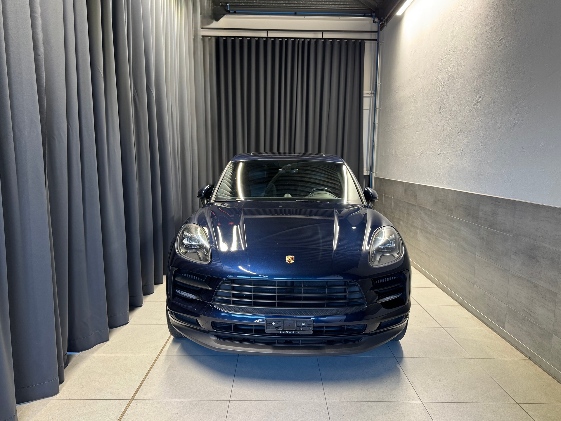 PORSCHE Macan S PDK (35)-showroom-element-1