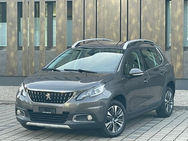 PEUGEOT 2008 1.2 PureTech Allure EAT6-showroom-element-1
