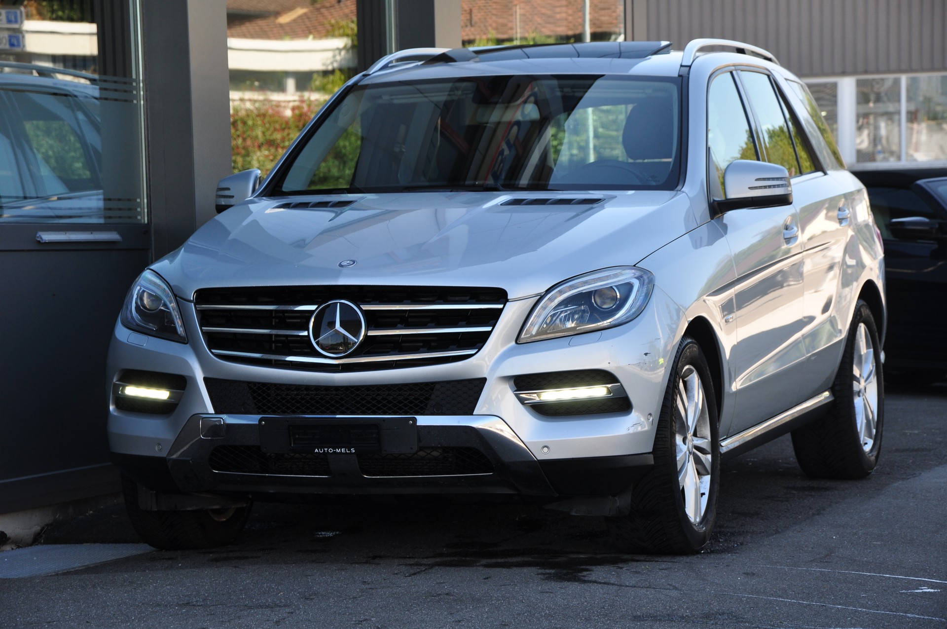 MERCEDES-BENZ ML 350 BlueTEC Edition 4Matic 7G-Tronic-showroom-element-1