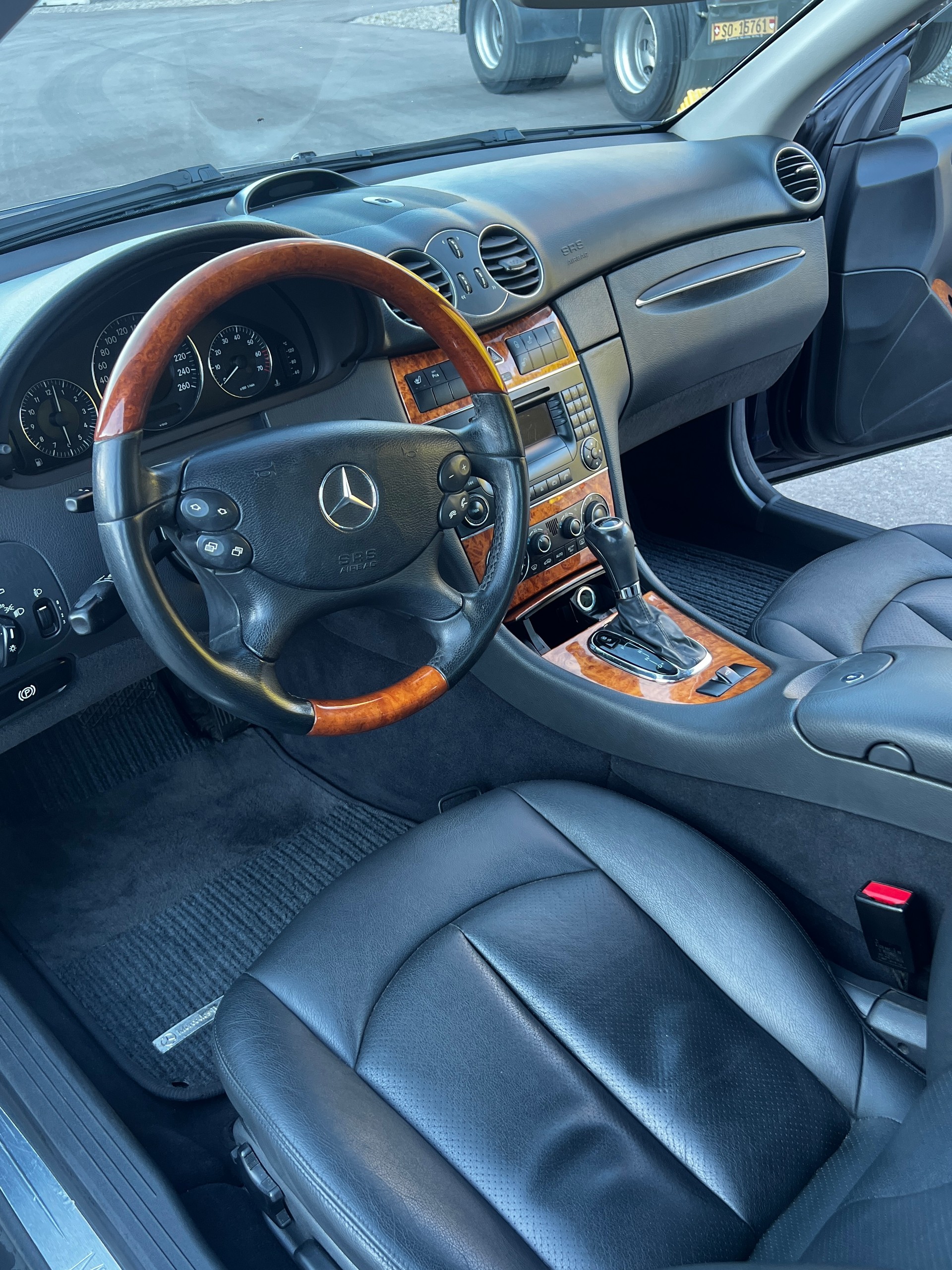 MERCEDES-BENZ CLK 320 V6-image-2