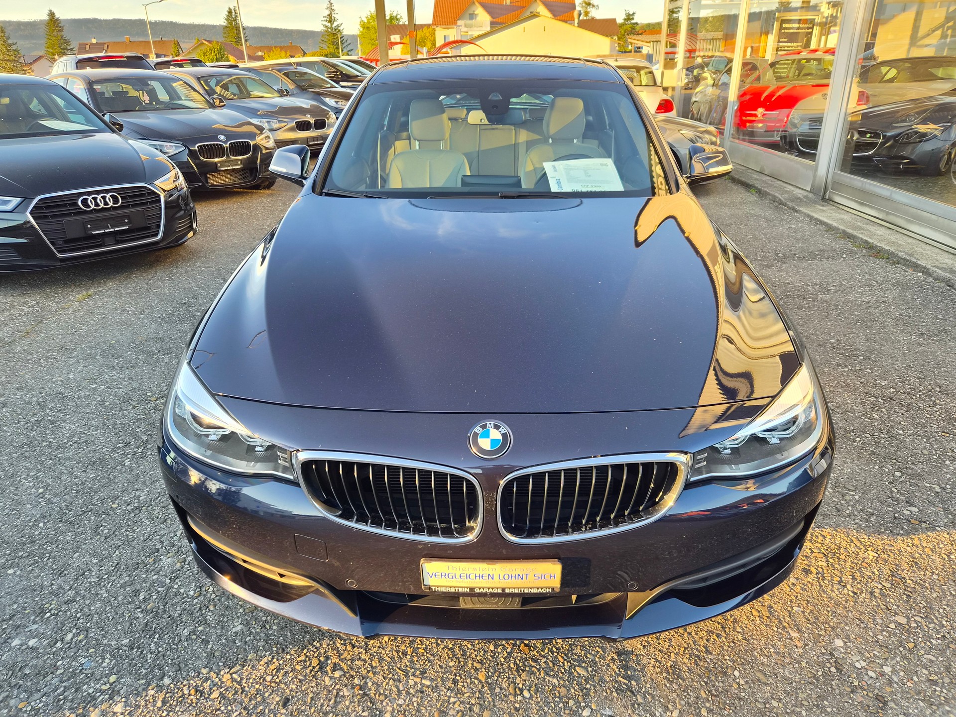 BMW 320d GT xDrive Steptronic-showroom-element-1