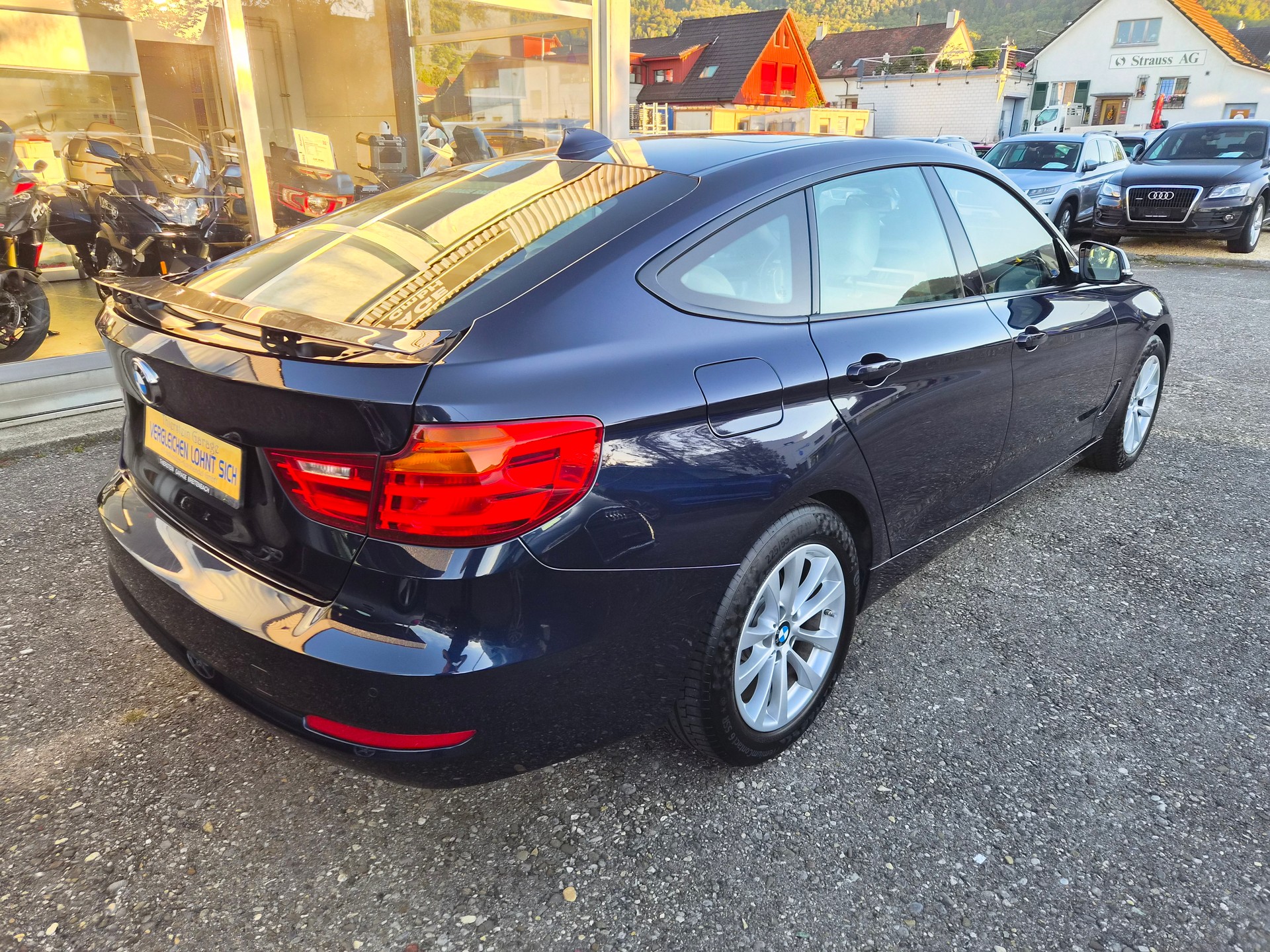 BMW 320d GT xDrive Steptronic-image-5