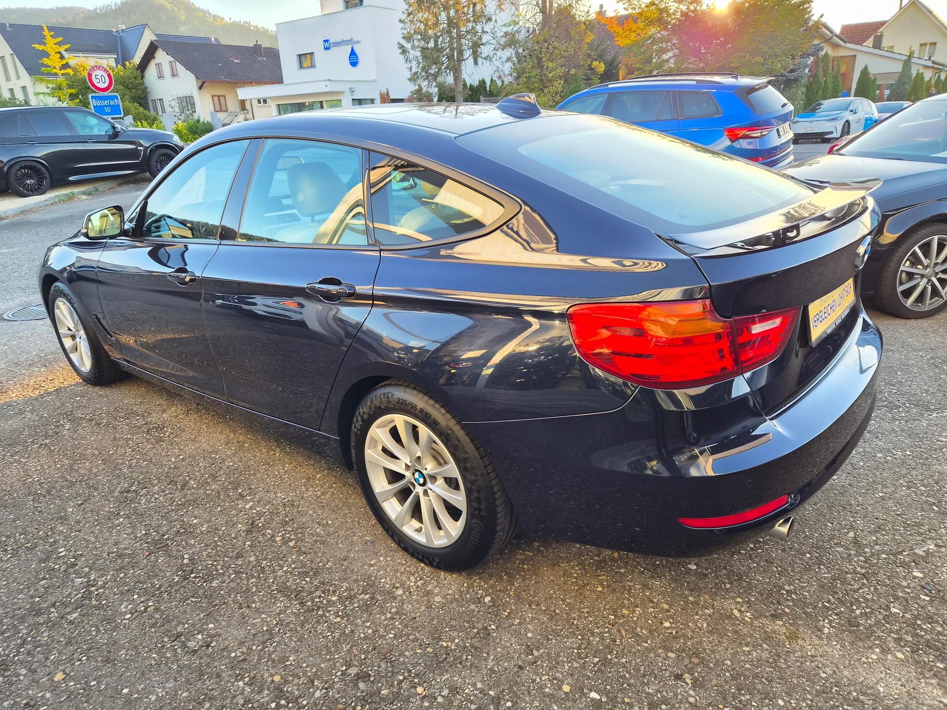 BMW 320d GT xDrive Steptronic-showroom-element-3