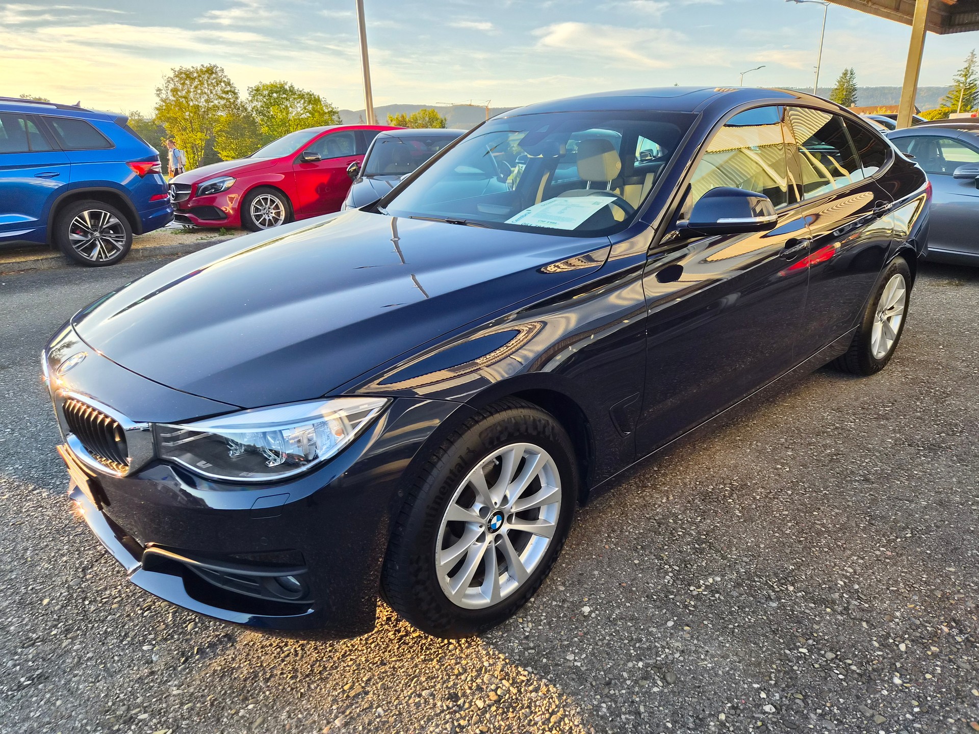 BMW 320d GT xDrive Steptronic-showroom-element-2