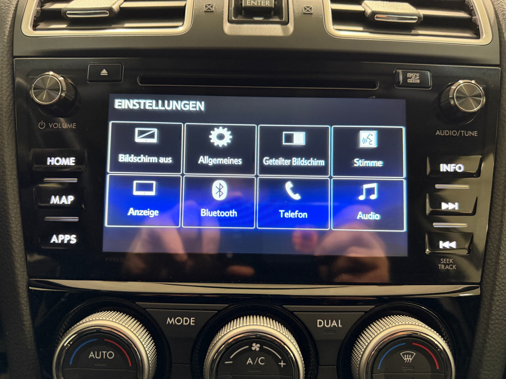 SUBARU Levorg 1.6DIT Swiss Plus AWD Lineartronic-image-24