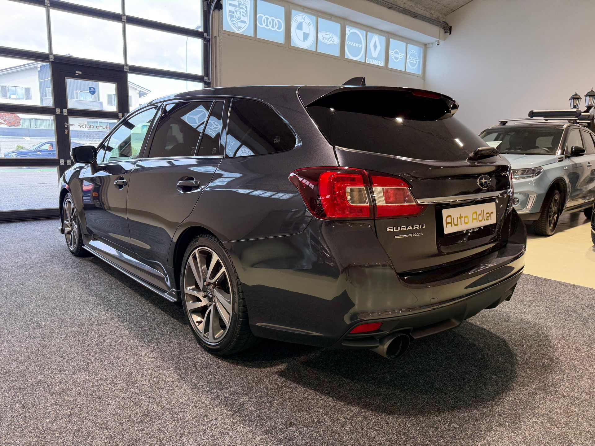 SUBARU Levorg 1.6DIT Swiss Plus AWD Lineartronic-image-8