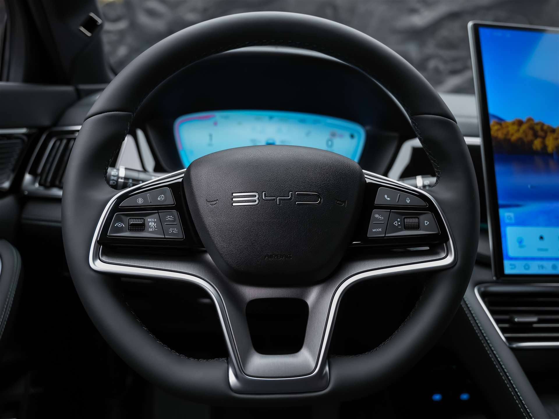 BYD Seal U DM-i Design AWD *Werksgarantie*Panorama*Sitzbelüftung*360° Kamera*-image-27