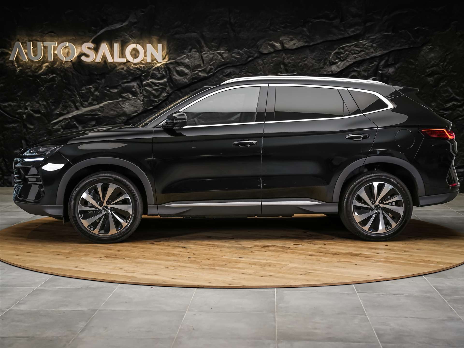 BYD Seal U DM-i Design AWD *Werksgarantie*Panorama*Sitzbelüftung*360° Kamera*-showroom-element-1
