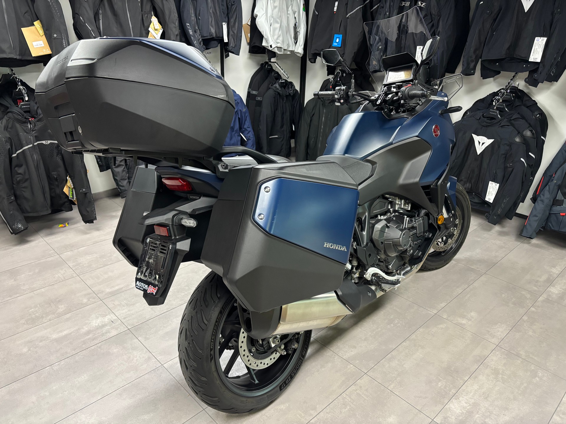 HONDA NT 1100 DCT-image-4